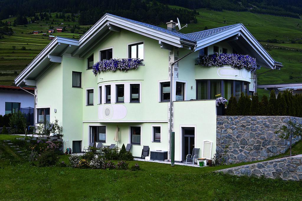 Apart Benita Nauders Exterior photo